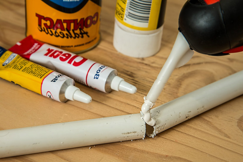 How to Use a Waterproof Glue for Plastic and Rubber? 1 waterproof glue for plastic and rubber