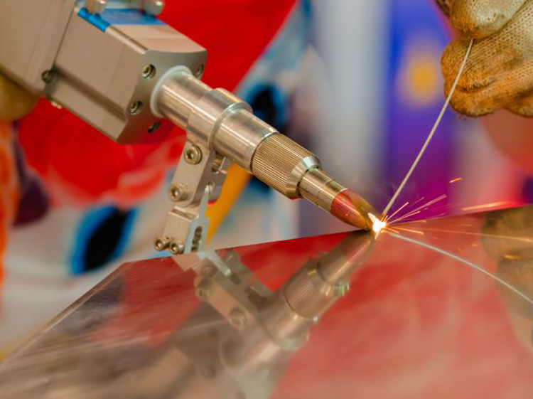 Electron Beam Welding vs Laser Welding 2 Laser Welding