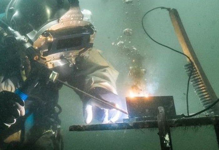 What is Underwater Welding? Techniques and Challenges 1 What is Underwater Welding, Techniques, Challenges, and Safety Measures